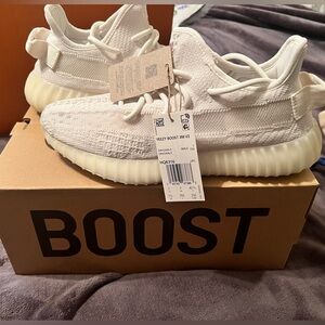 adidas Yeezy Boost 350 V2 ‘Bone’ HQ6316